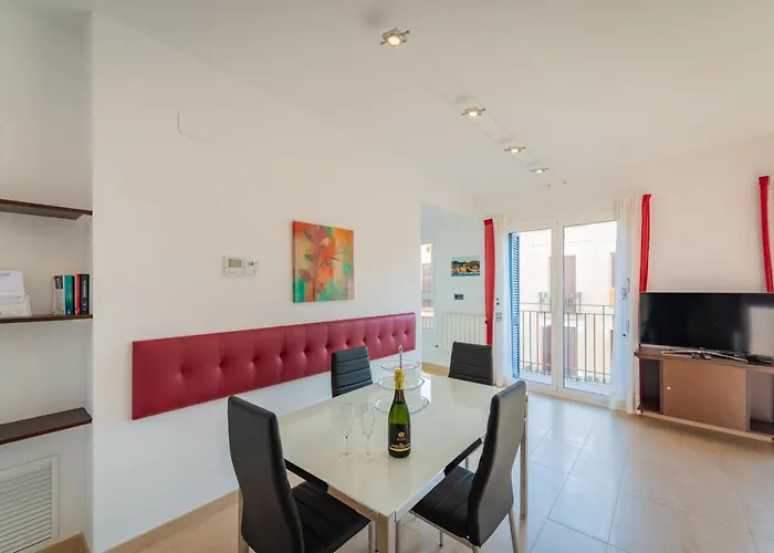 Insitges Center * Sitges