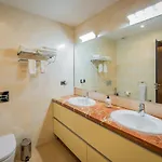 Insitges Center * Сиджес